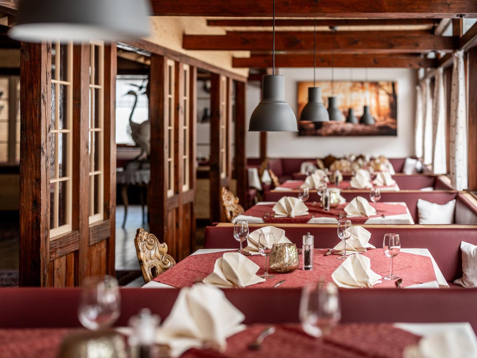 Hotel Engel Mellau Bagian luar foto