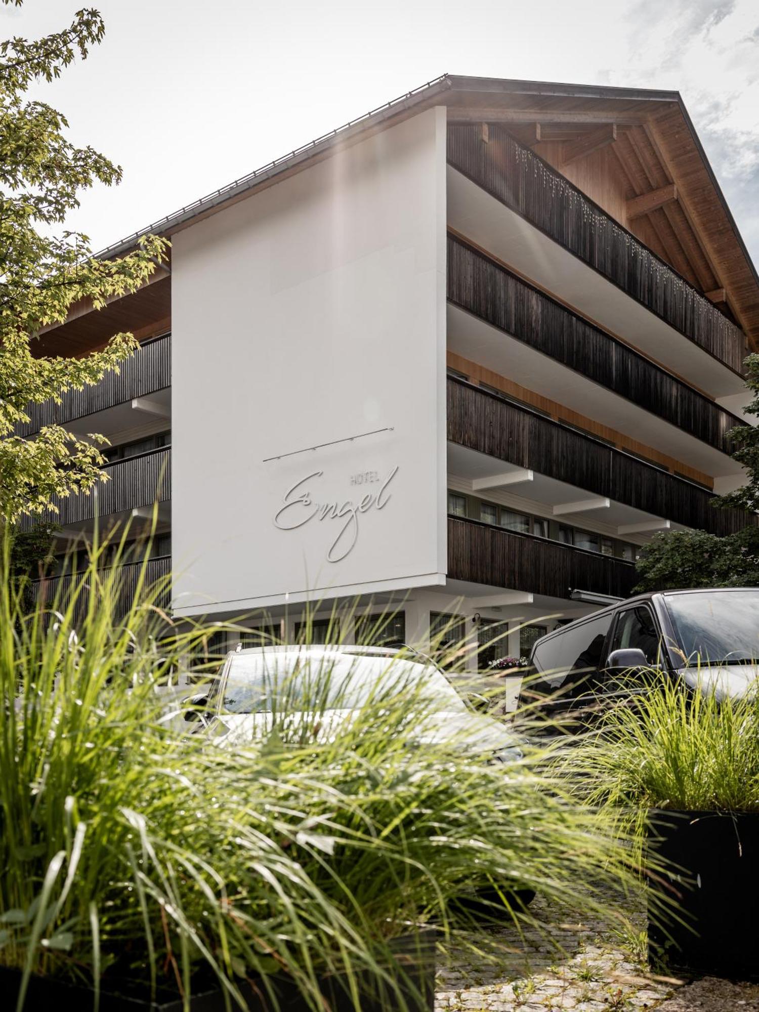 Hotel Engel Mellau Bagian luar foto